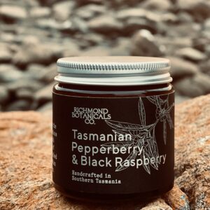 ARTISAN CANDLE. Tasmanian Pepperberry & Black Raspberry