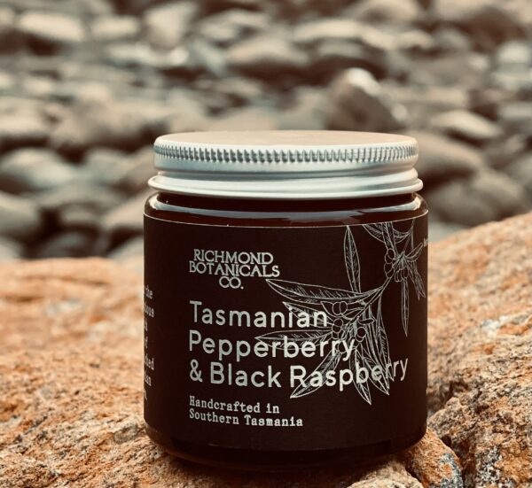 ARTISAN CANDLE. Tasmanian Pepperberry & Black Raspberry