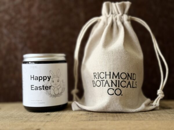 ARTISAN CANDLE. Easter